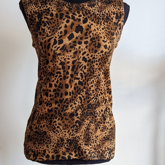 Objects Gold Tank Top Acrylic material Size M. Bt - Picture 3 of 8